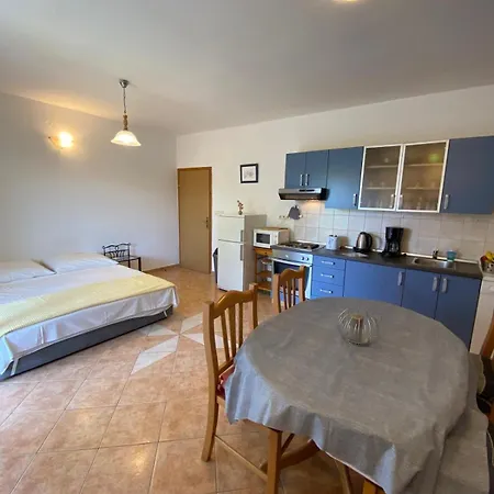 公寓 Mario Pustahija *